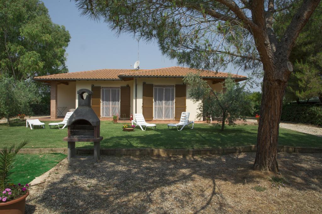 Agriturismo Sant'Orsola فولّونيكا الغرفة الصورة